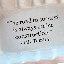 Load image into Gallery viewer, Quote Dish - Tomlin- "The Road to Success"