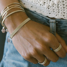 Load image into Gallery viewer, &Livy - Metalystic Mesh Cuff - Silver