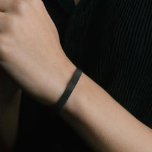 Load image into Gallery viewer, &Livy - Metalystic Mesh Cuff - Platinum Black