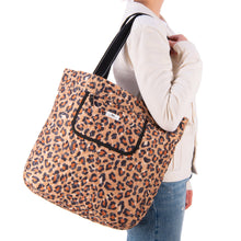 Load image into Gallery viewer, SCOUT Bags - Quilt Trip - Cindy Clawford