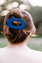 Load image into Gallery viewer, Midnight Rain Large Flat Round Hair Clip