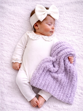 Load image into Gallery viewer, Phufy® Bliss Wave Mini Blanket - Lavender
