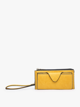 Load image into Gallery viewer, WL0004RF Kyla RFID Wallet w/ Snap Closure
