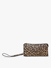 Load image into Gallery viewer, WL0004RF Kyla RFID Wallet w/ Snap Closure
