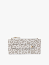 Load image into Gallery viewer, Jen &amp; Co. WL1889 Saige Slim Card Holder Wallet
