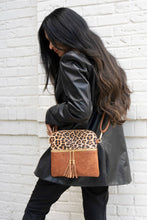 Load image into Gallery viewer, M1785 Tara Double Zip Crossbody/Wristlet
