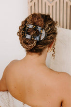 Load image into Gallery viewer, Teleties Large Round Flat Hair Clip | Tortoise
